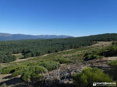 Refugio y vuelta al Pico de la Najarra; itinerarios por madrid dibujos senderismo mochilas femeninas